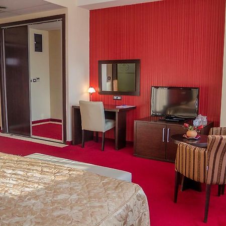 Tcc Grand Plaza Hotel Σκόπια Εξωτερικό φωτογραφία