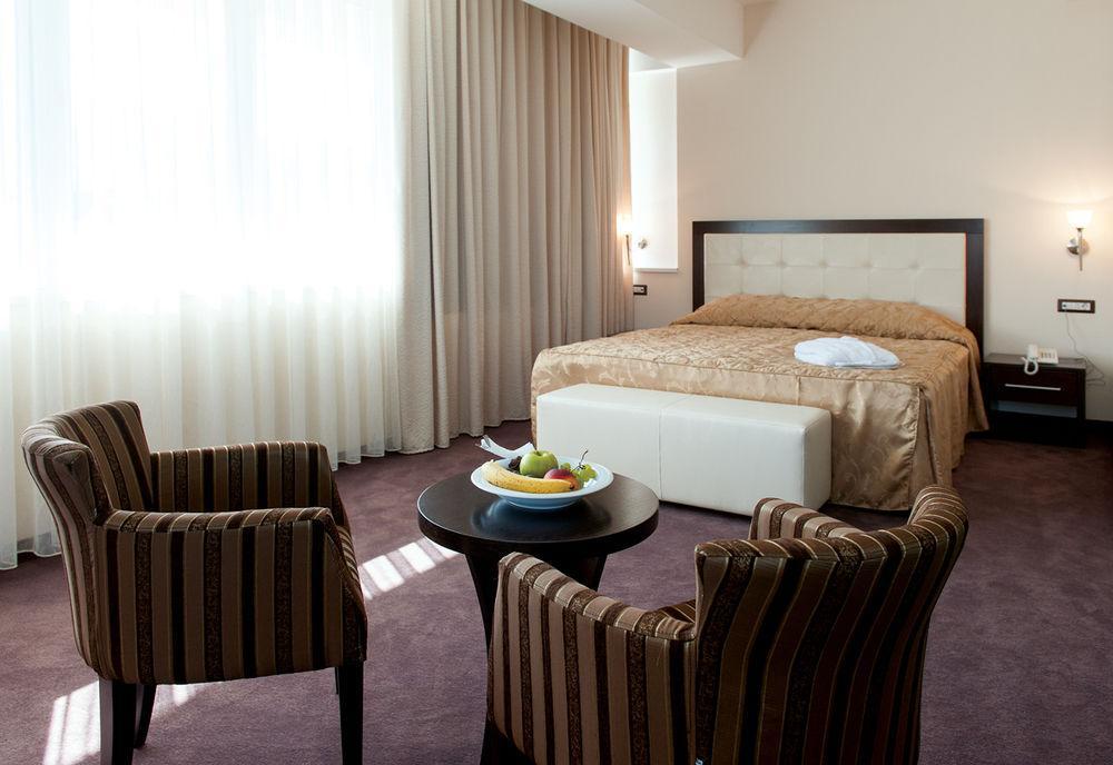 Tcc Grand Plaza Hotel Σκόπια Εξωτερικό φωτογραφία