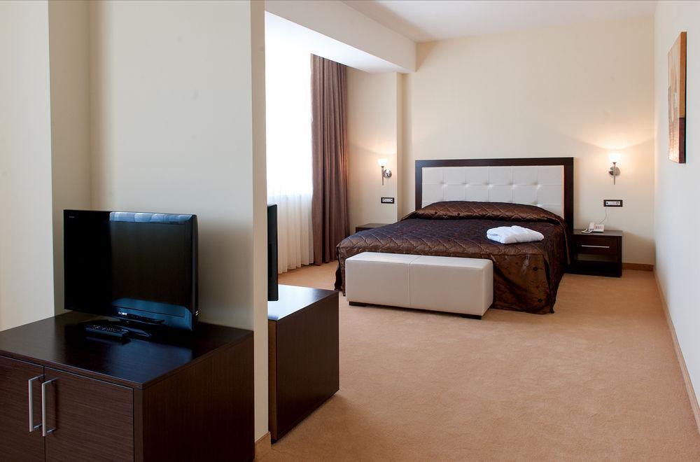 Tcc Grand Plaza Hotel Σκόπια Εξωτερικό φωτογραφία
