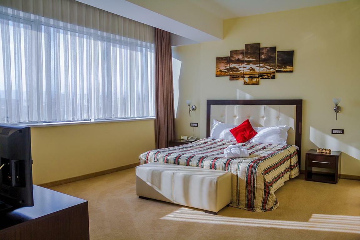 Tcc Grand Plaza Hotel Σκόπια Εξωτερικό φωτογραφία