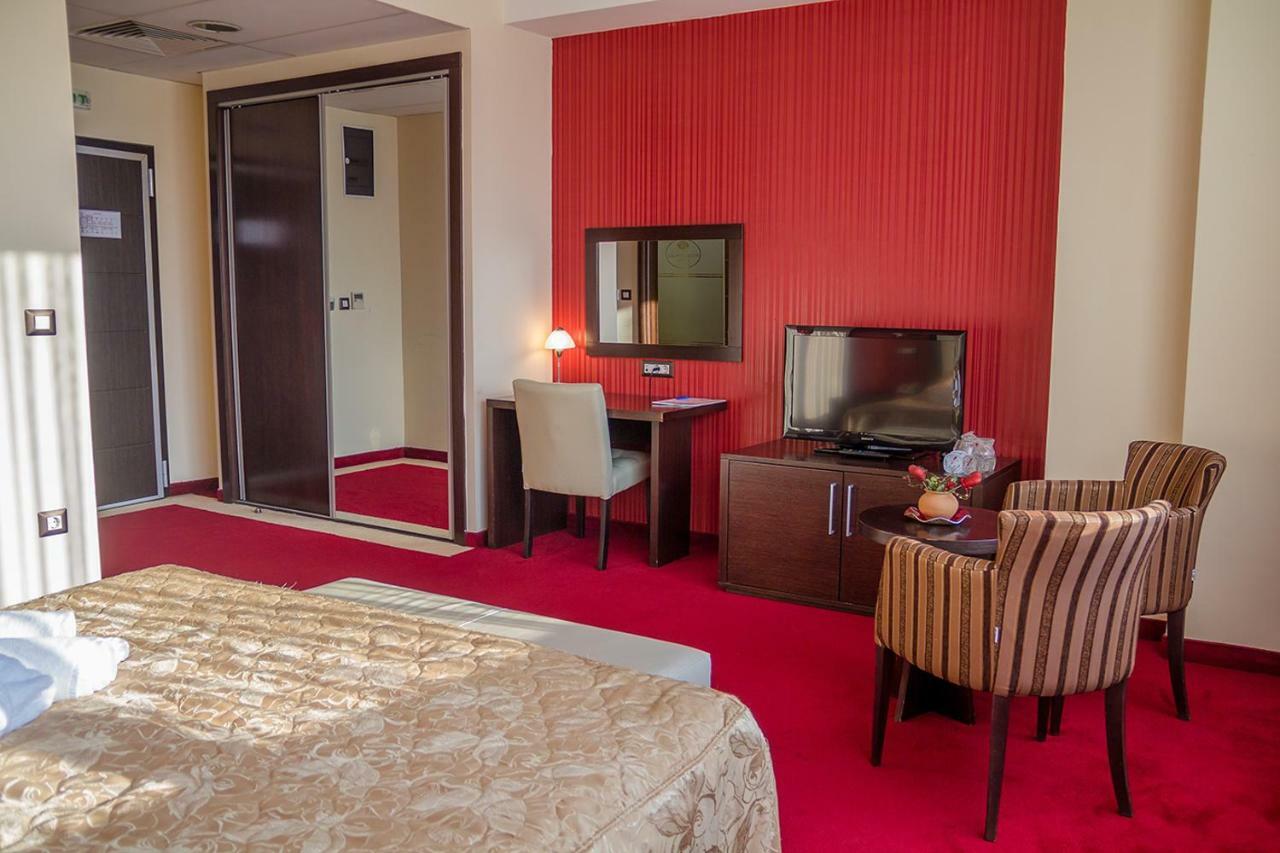 Tcc Grand Plaza Hotel Σκόπια Εξωτερικό φωτογραφία